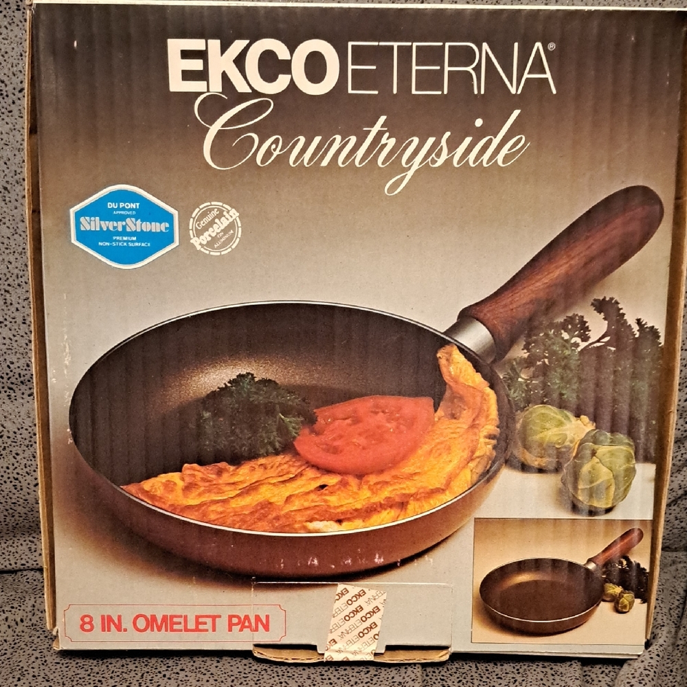 Vintage EKCO Eterna Countryside 8-Inch Omelet Pan Color: Copper